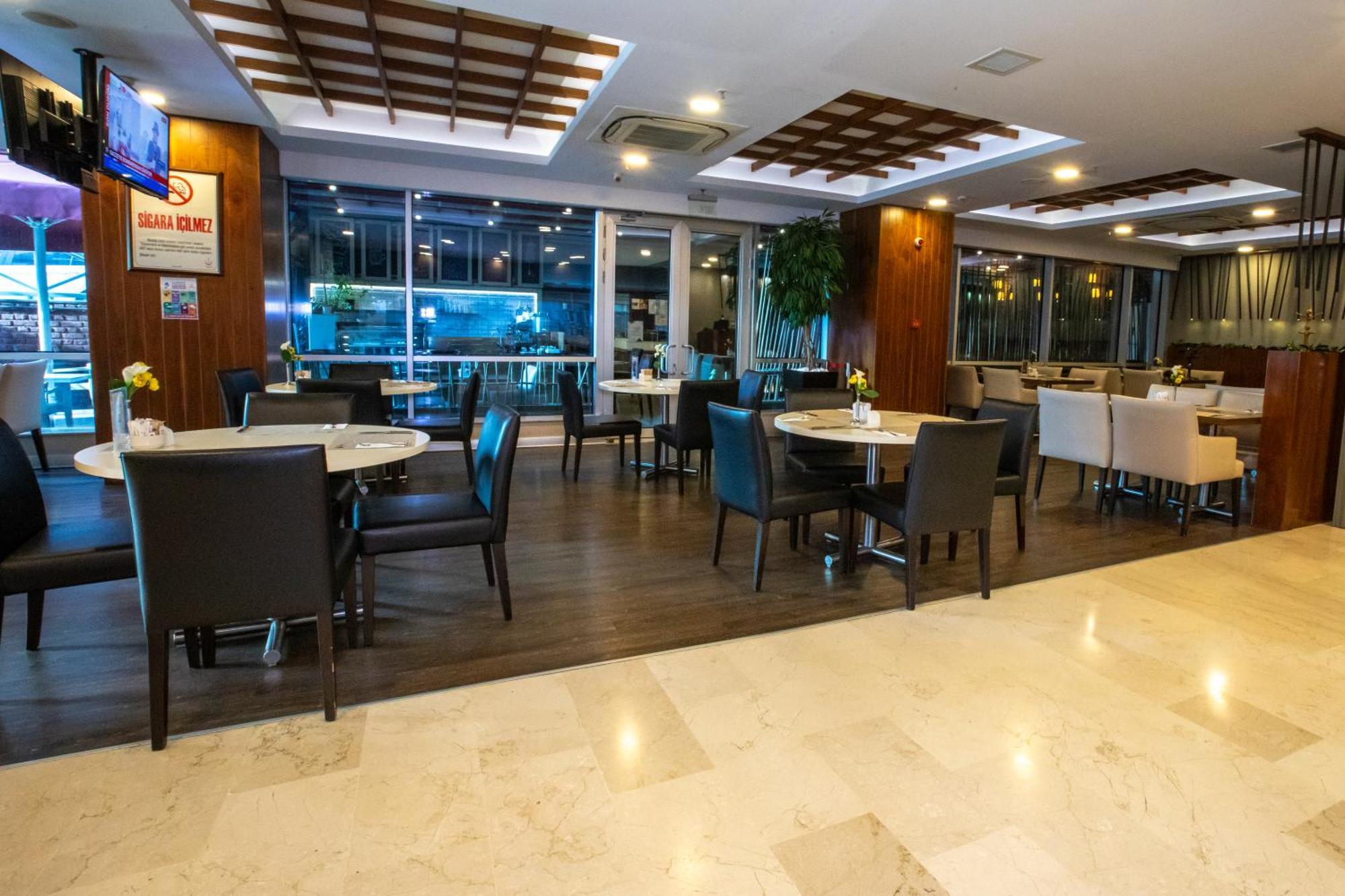 Ramada Encore Istanbul Kartal Eksteriør bilde