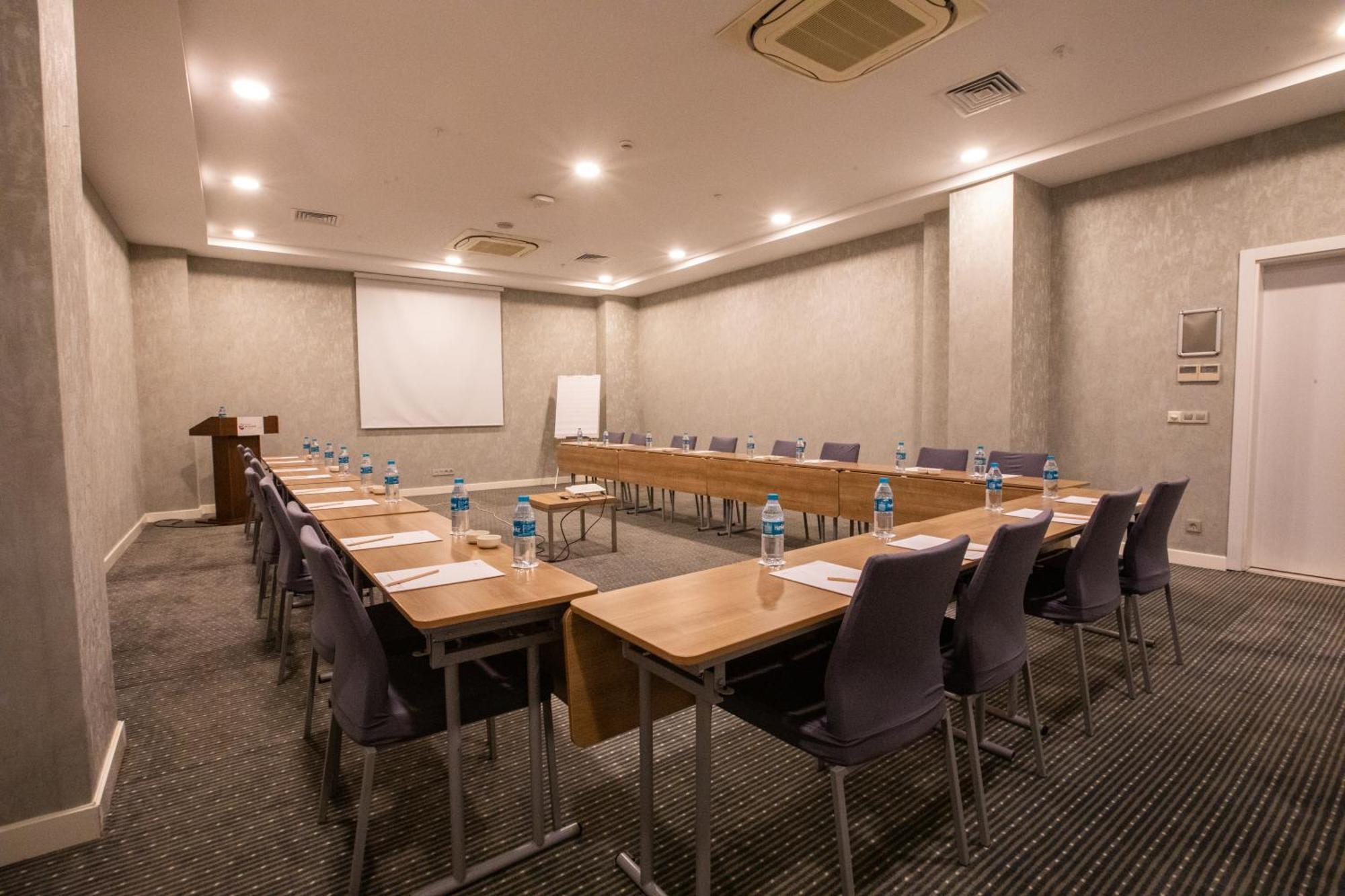 Ramada Encore Istanbul Kartal Eksteriør bilde
