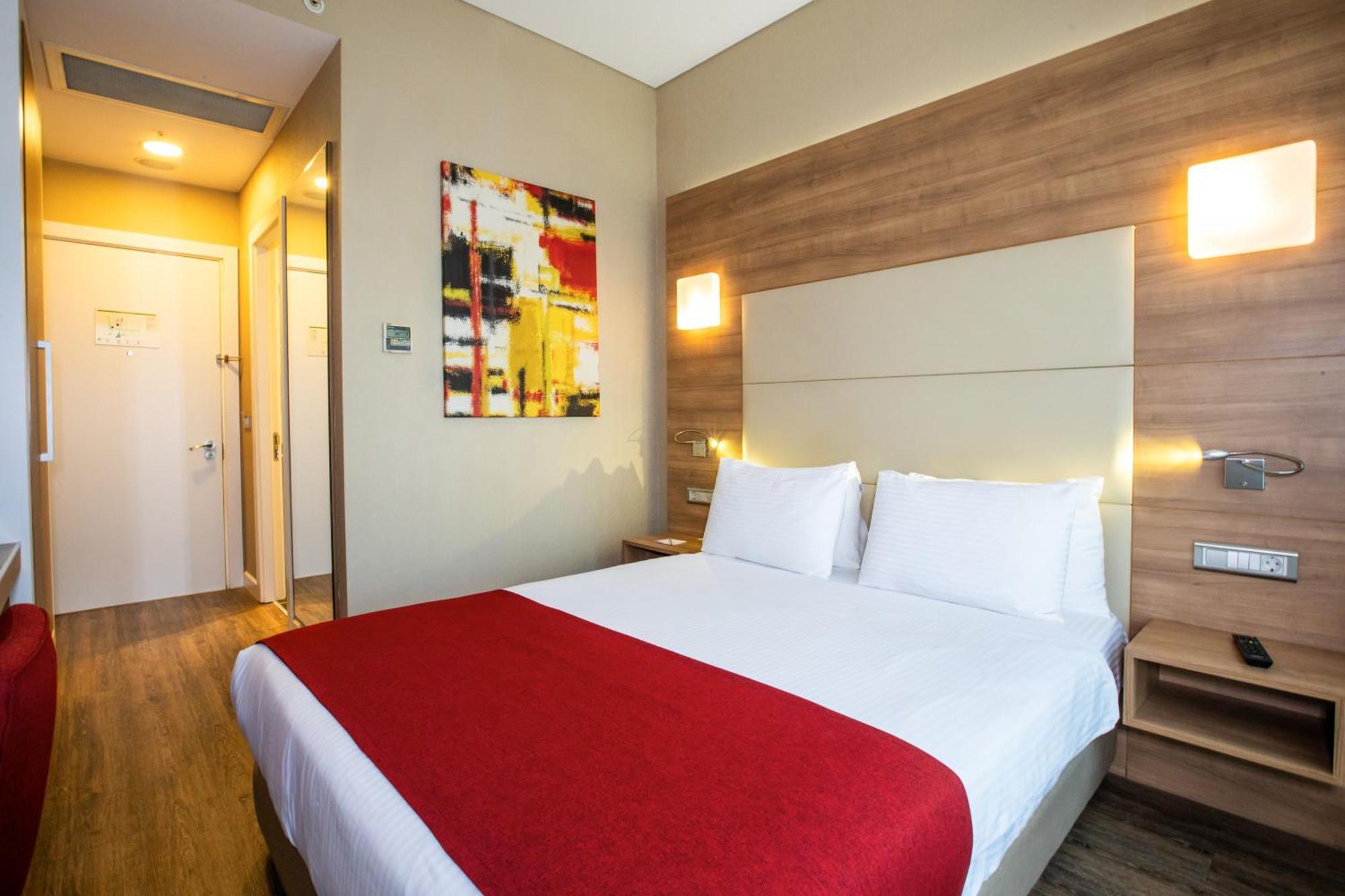 Ramada Encore Istanbul Kartal Eksteriør bilde
